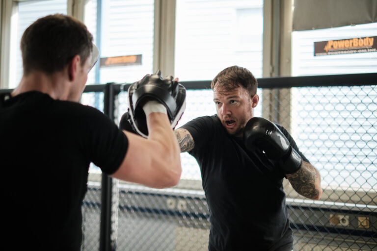 Krav Maga Ludwigsburg Hauzel Kampfsportshule Training POWERUP Fitness