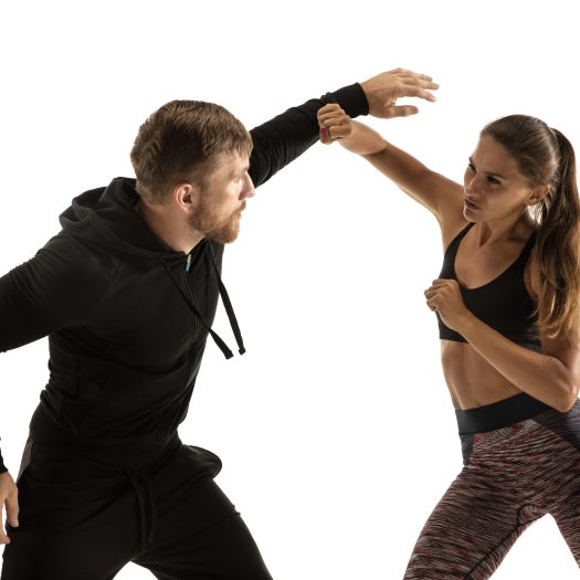 Hauzel Kampfsport Stuttgart Ludwigsburg Degerloch Möglingen MMA Krav Maga Gym Fitness Zentrum Selbstverteidigung Sporttraining Kampfperformance Kampfschule. Training für Erwachsene und Kinder